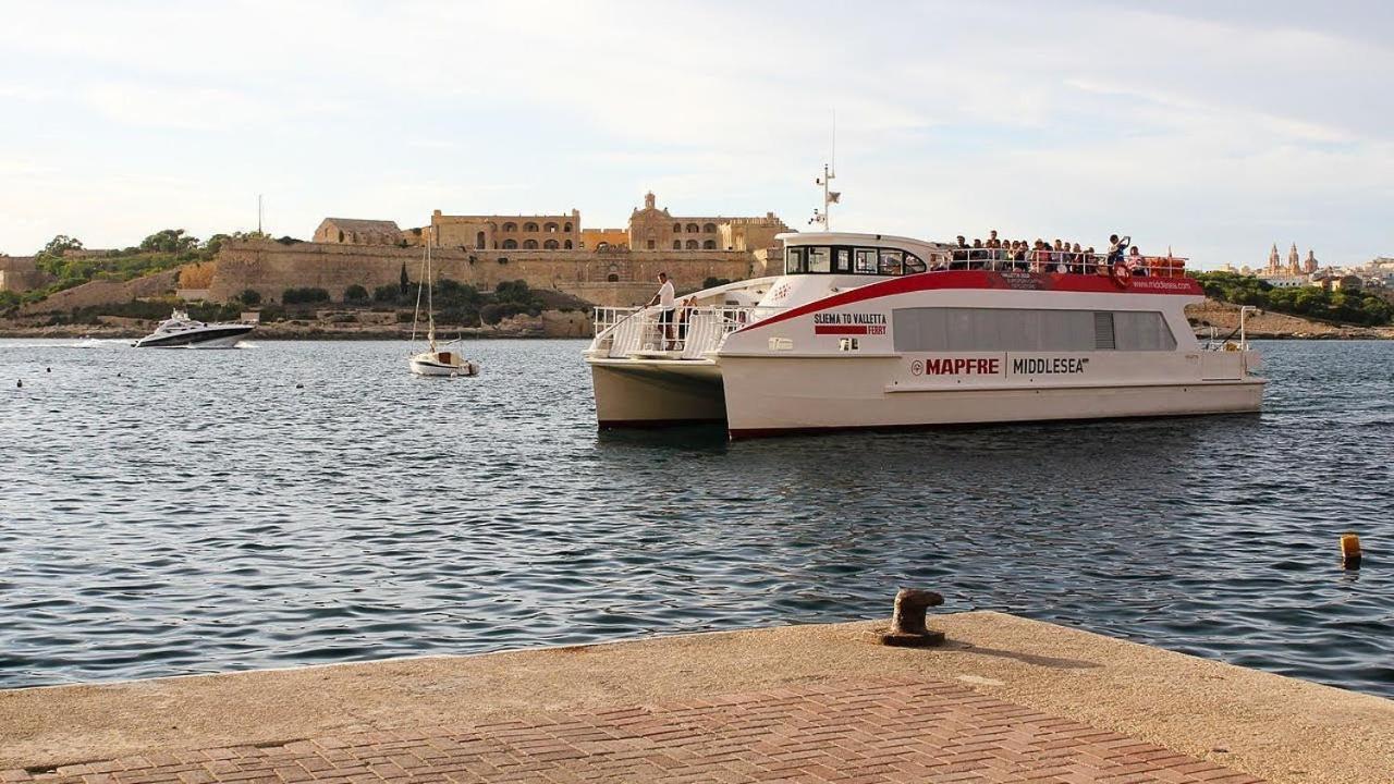 Idyllic Apartment Steps From The Promenade Sliema Exterior photo