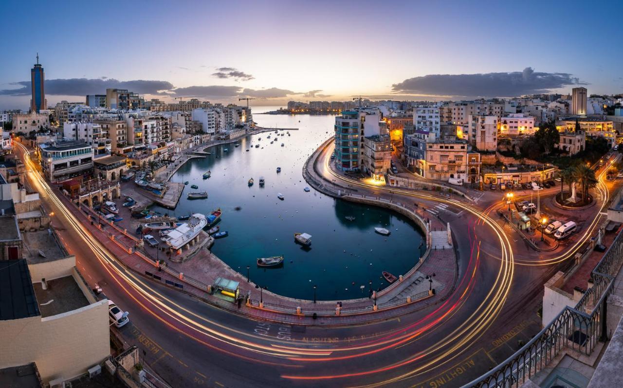 Idyllic Apartment Steps From The Promenade Sliema Exterior photo