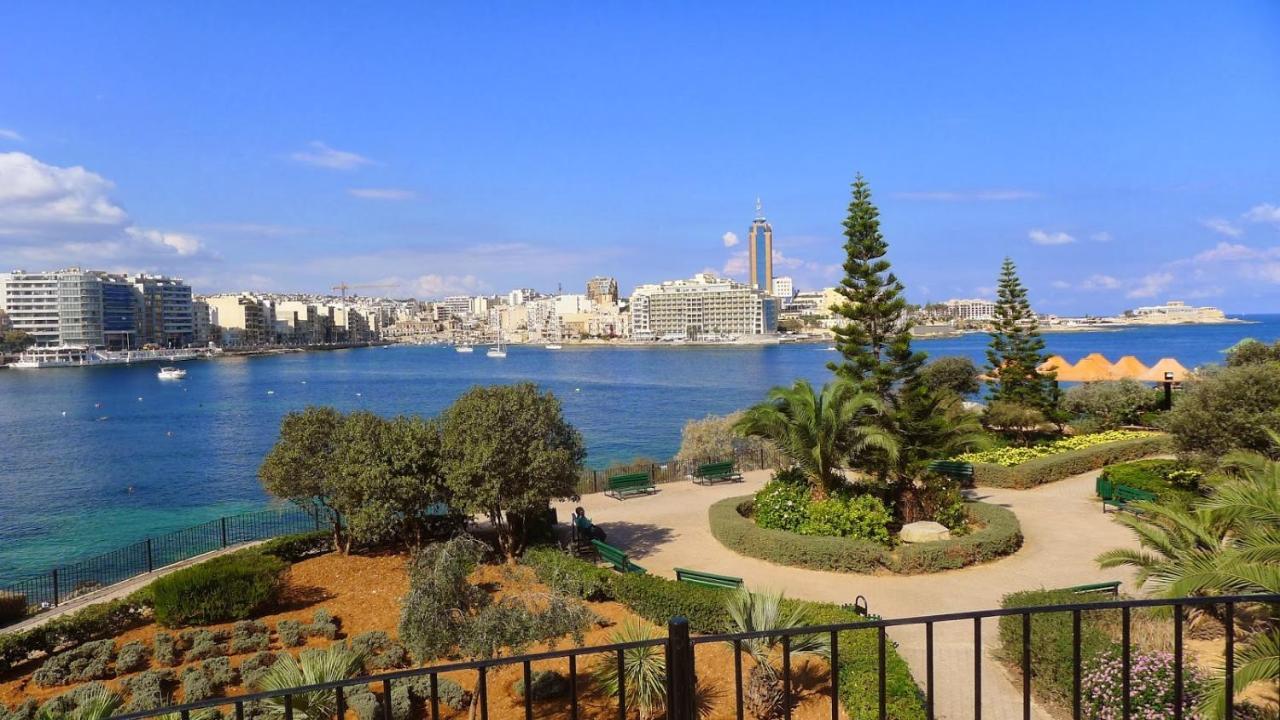 Idyllic Apartment Steps From The Promenade Sliema Exterior photo